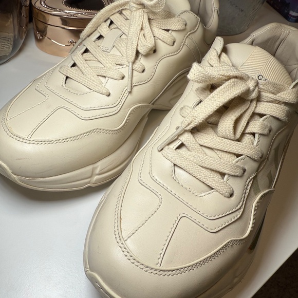 GUCCI leather shoes, woman’s size 7 - Picture 3 of 6